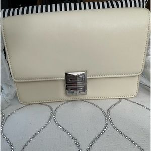 GIVENCHYMedium Leather 4G Cross-Body Bag. Gorgeous white leather Brand new